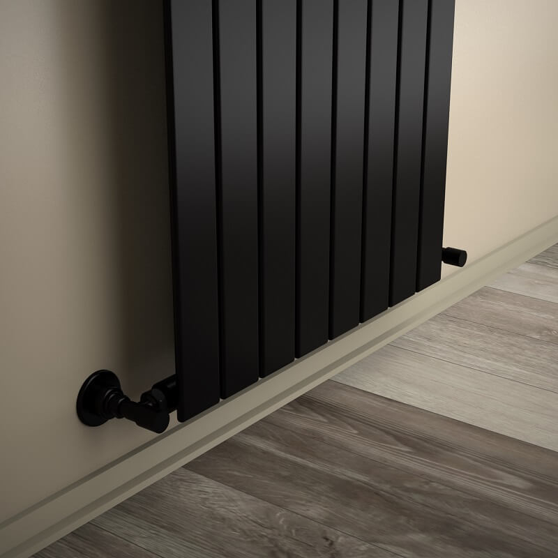 Tip 10V Dekoratif Radyatör 1600x588 Siyah