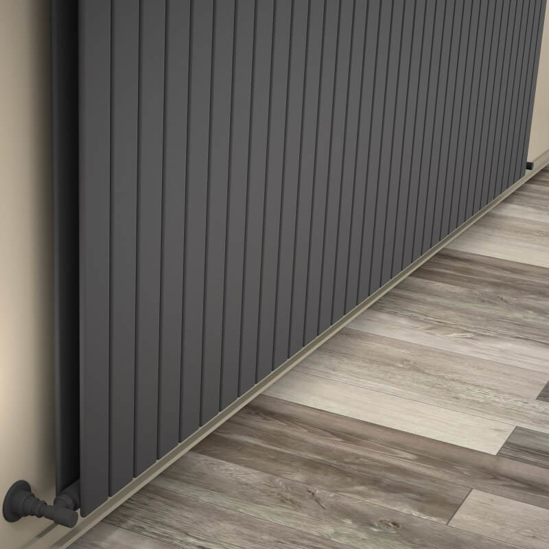 Type 20V Radiateur Décoratif 600x2586 Anthracite 